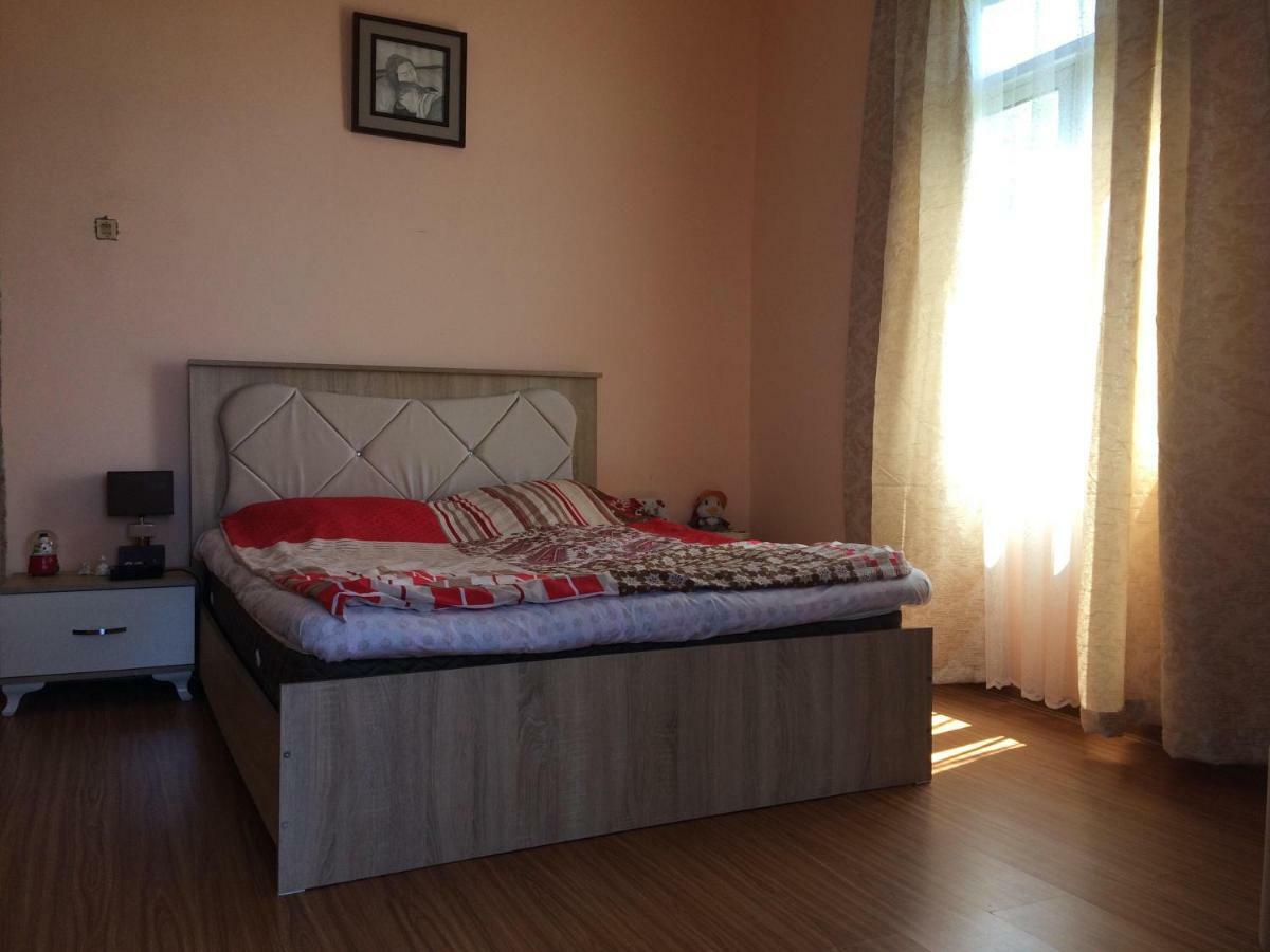 Guest House Nona โกนิโอ ภายนอก รูปภาพ